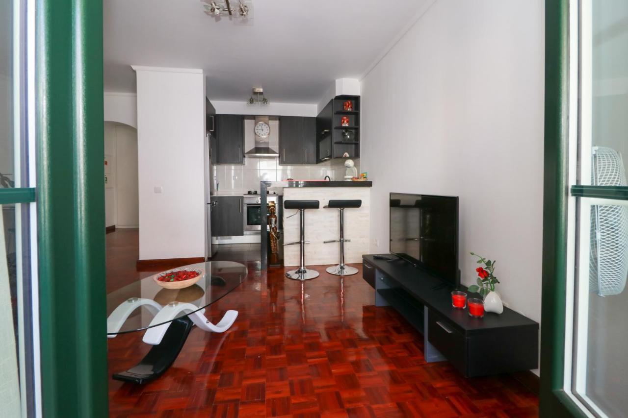 Parede Flats ภายนอก รูปภาพ